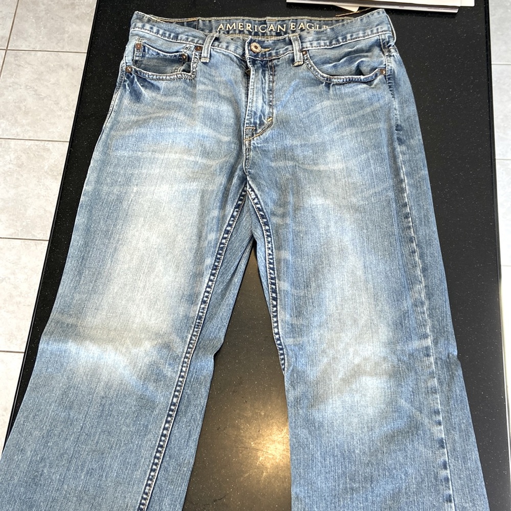 American Eagle boot cut jeans. Mens size 32/30